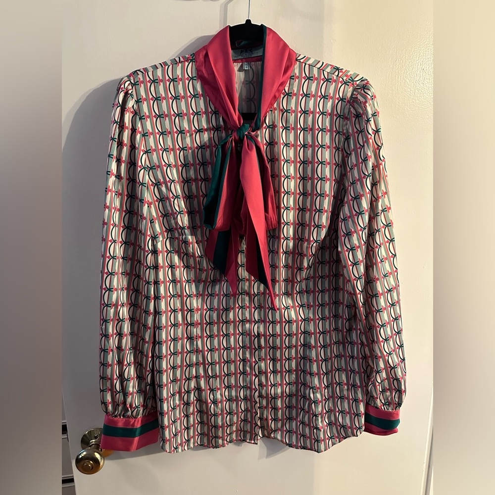 Hawes & Curtis Pussybow Blouse NWOT